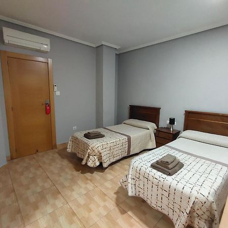 Hostal Abastos Valencia Ngoại thất bức ảnh