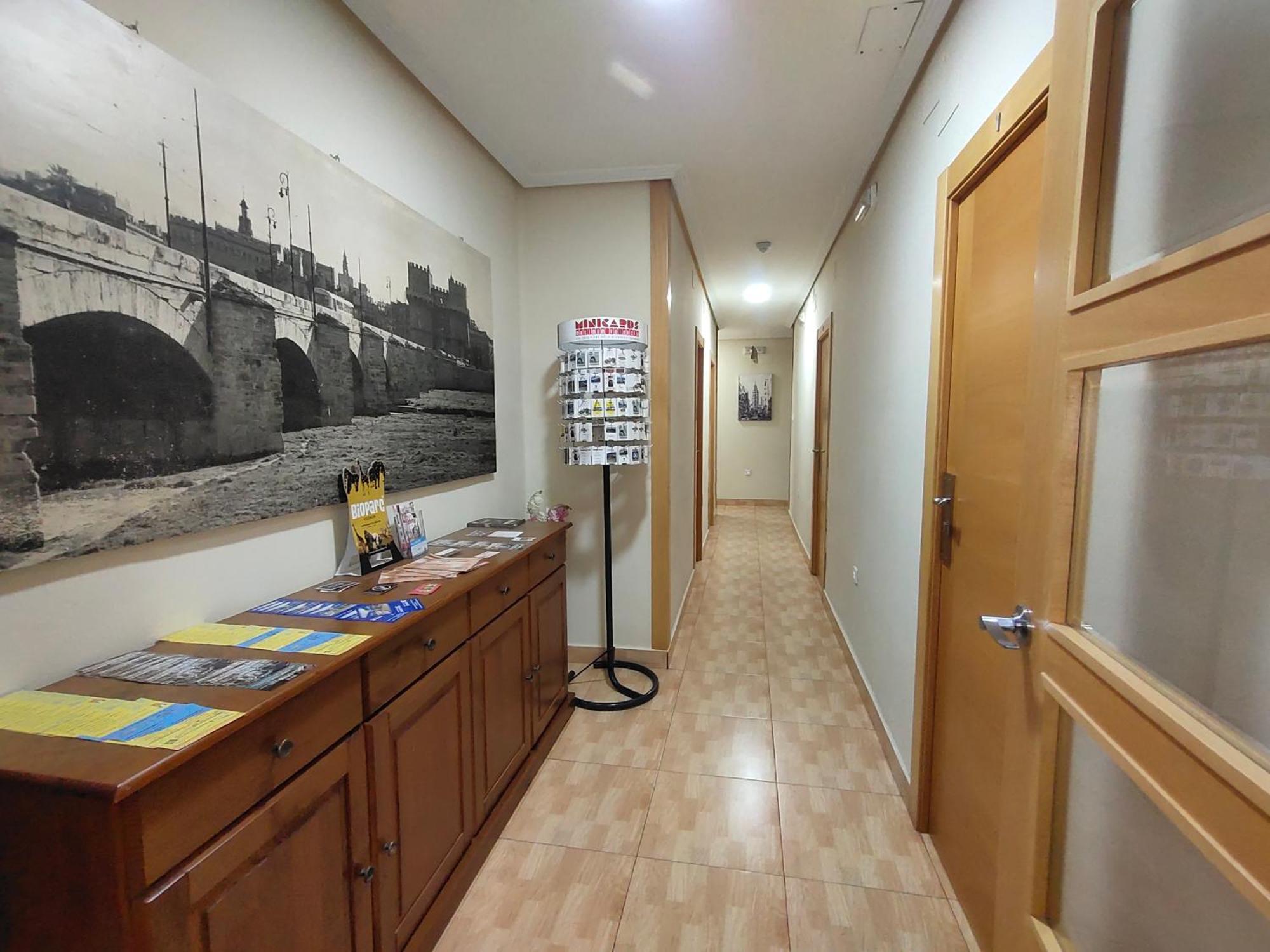 Hostal Abastos Valencia Ngoại thất bức ảnh
