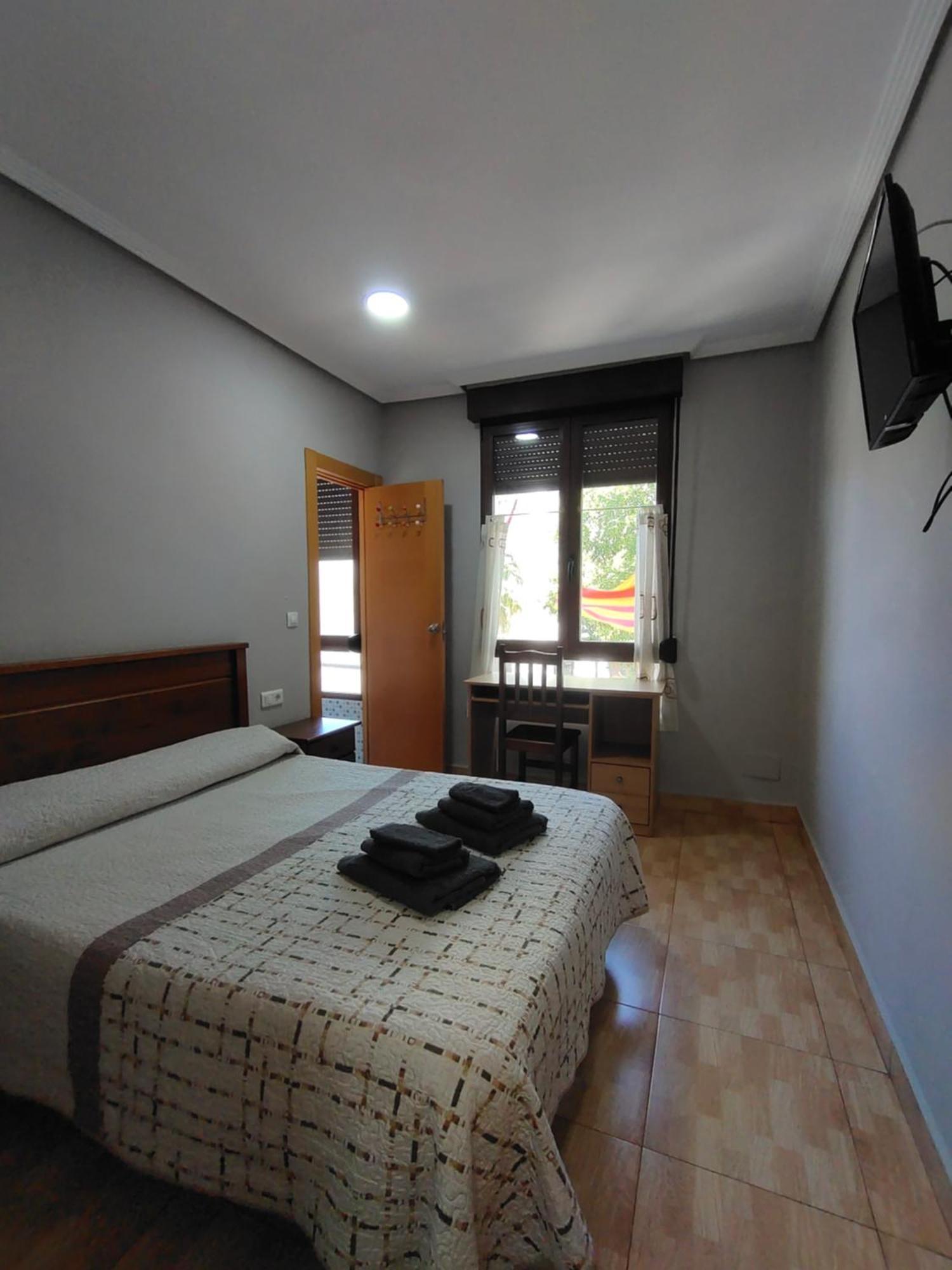 Hostal Abastos Valencia Ngoại thất bức ảnh