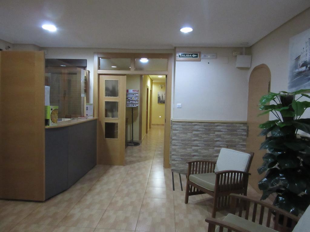 Hostal Abastos Valencia Ngoại thất bức ảnh